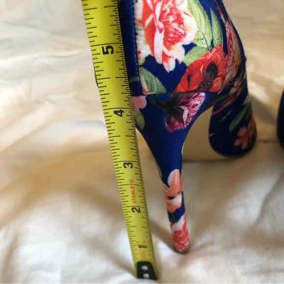 PENNY LOVES KENNY Floral Pumps (US 8M [fits like 8.5?]) - Picture 9 of 14